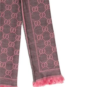 Authentic Gucci scarf - pink and grey
